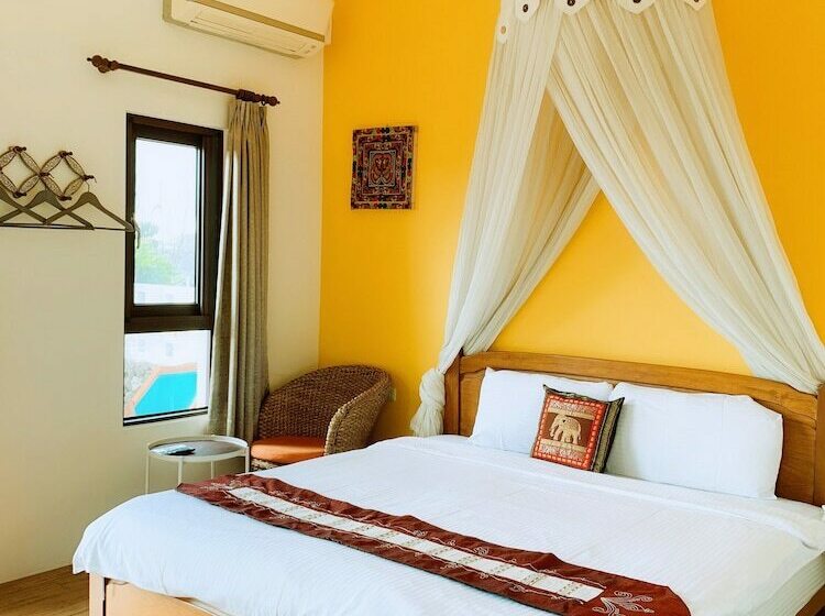 تختخواب و صبحانه Ibali Hostel