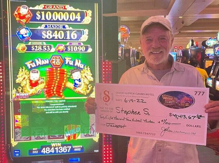 Silver Slipper Casino & Hotel   Adults Only