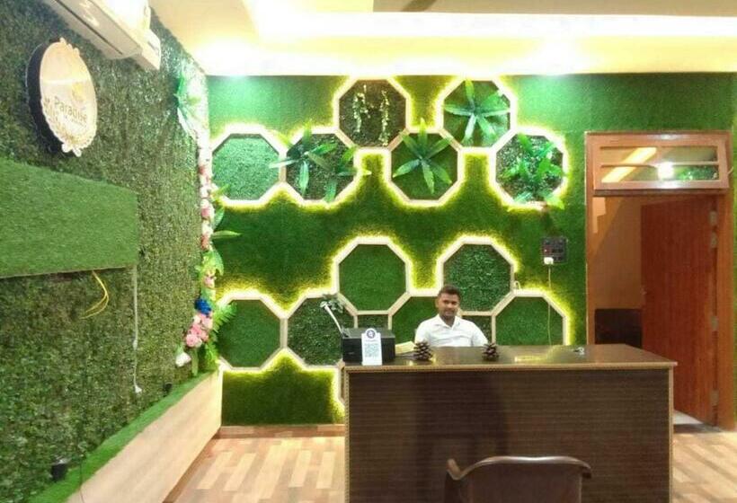 هتل Oyo 81039 Green Paradise Guest House