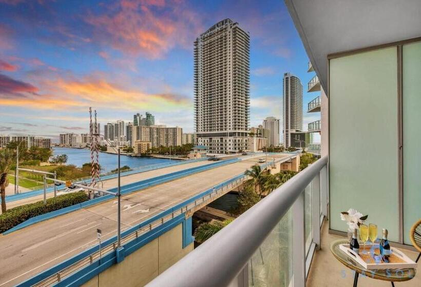 فندق صغير Spectacular View With Balcony, Pool, Near Beach