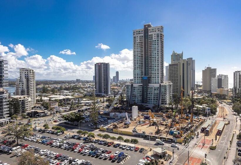 هتل Deluxe Twin Studio In Surfers Paradise   Coasthm