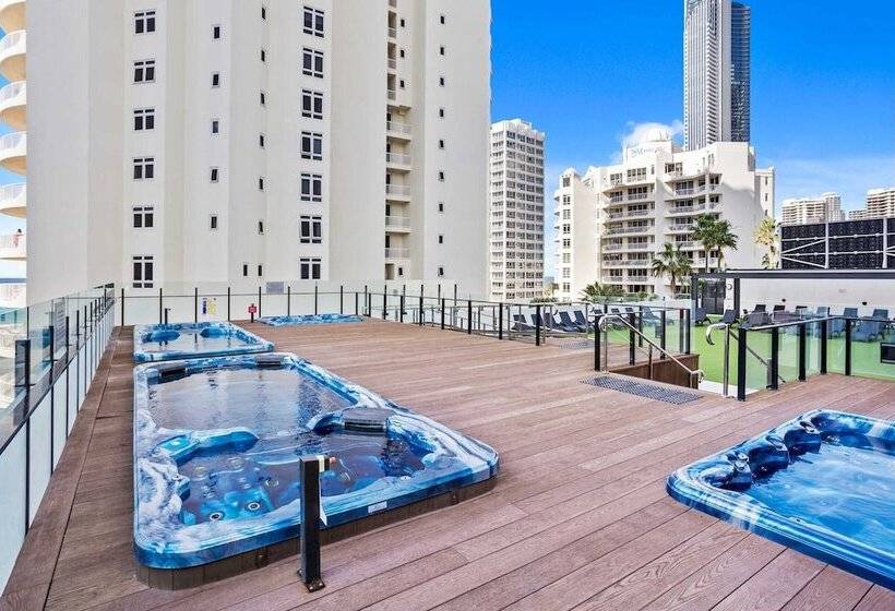 هتل Deluxe Twin Studio In Surfers Paradise   Coasthm