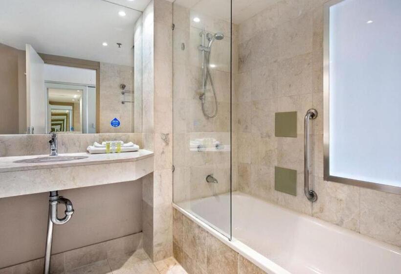 هتل Deluxe Twin Studio In Surfers Paradise   Coasthm
