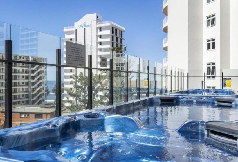 هتل Deluxe Twin Studio In Surfers Paradise   Coasthm