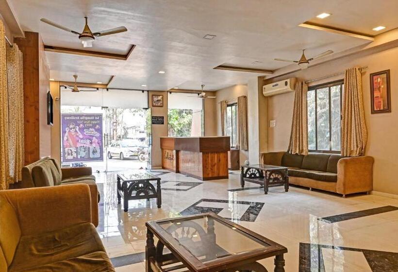 בית מלון כפרי Fab Sai Shangrilla