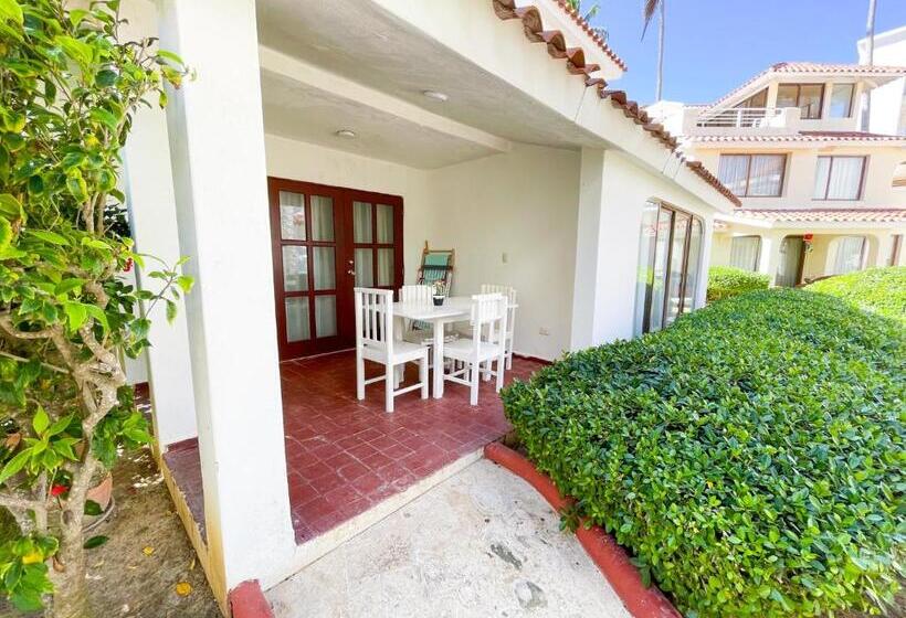 Oceanfront & Garden View Villas Hotel Wifi Bbq Parking Los Corales Beach Club & Spa