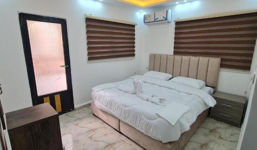 تختخواب و صبحانه Nabateans Home