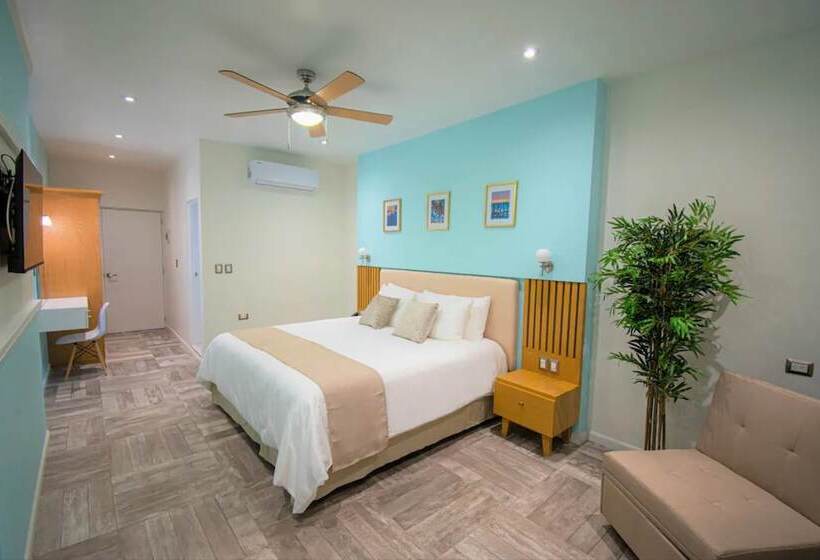 هتل Bartolome Oceanfront Suites