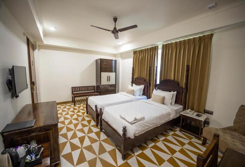 پانسیون Ashok Villa