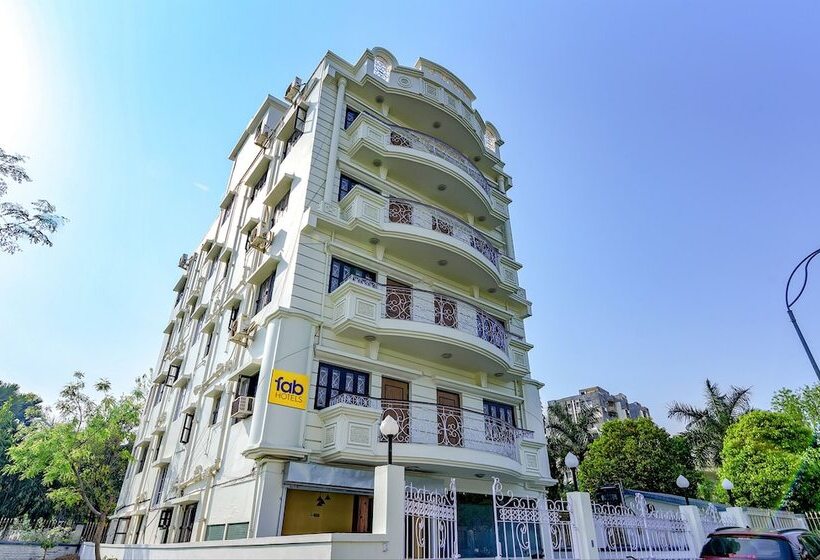 Fabhotel New Kolkata Residency Inn   Nr Axis Mall