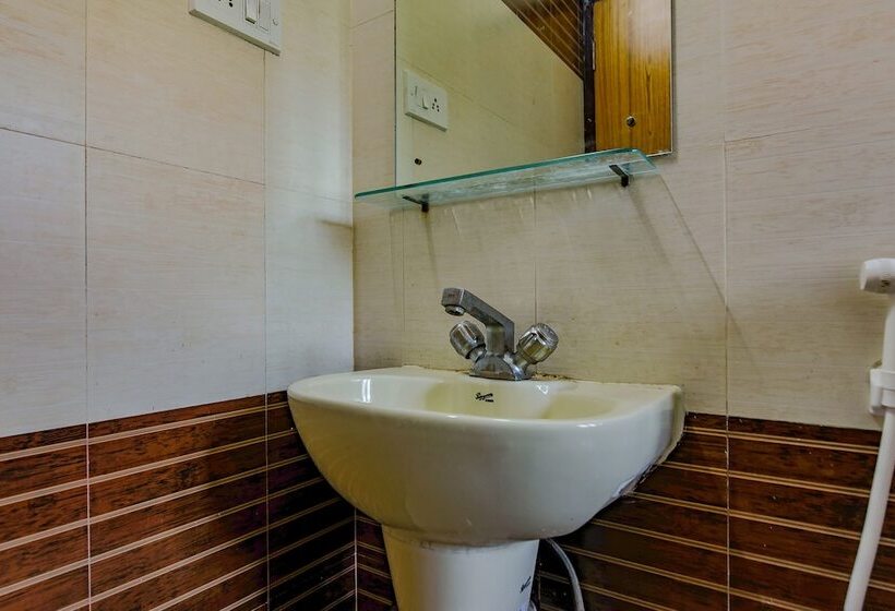 Fabhotel New Kolkata Residency Inn   Nr Axis Mall