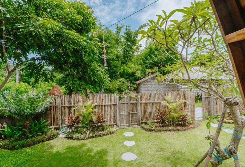 پانسیون Brisk Homestay