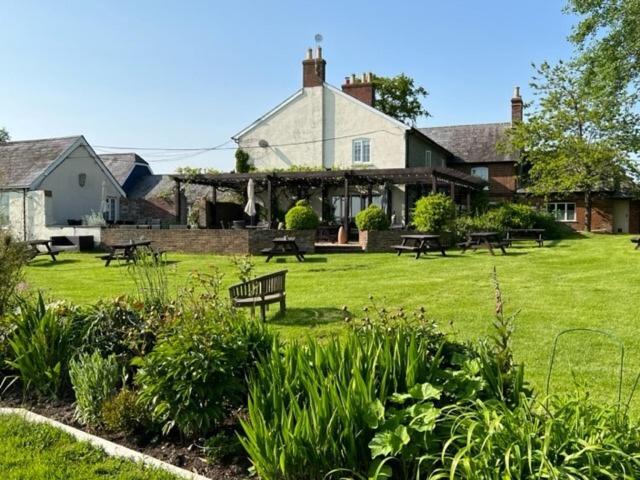 ユースホステル The Coppleridge Inn