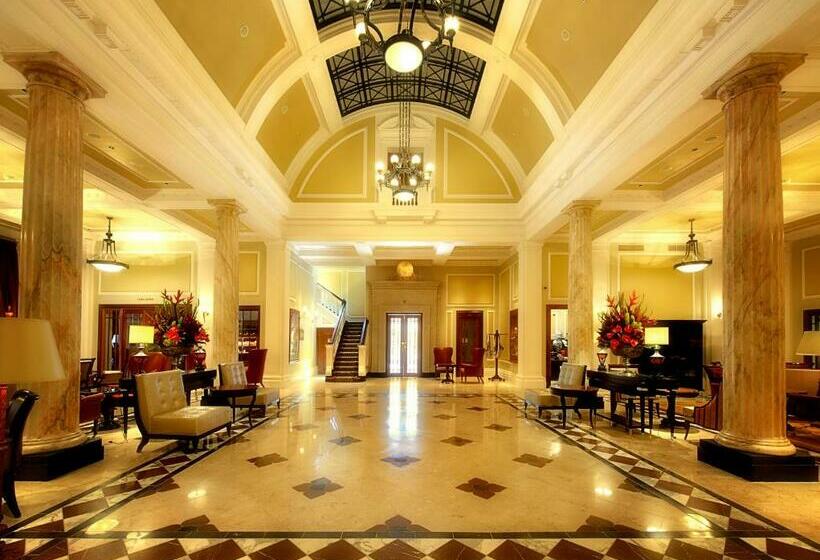 هتل Taj Luxury Suite