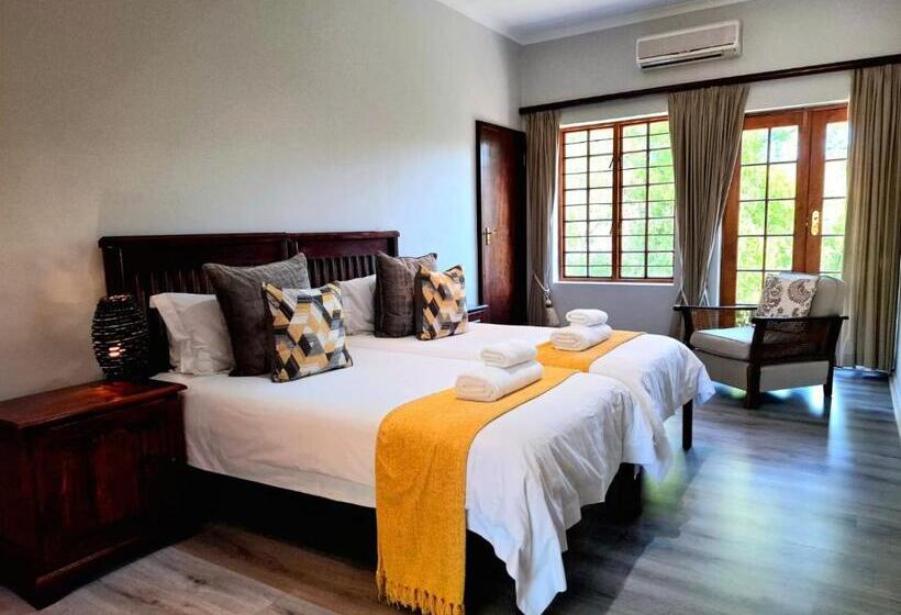 پانسیون Thorntree Country Lodge