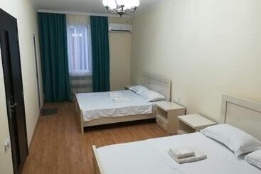 پانسیون West House