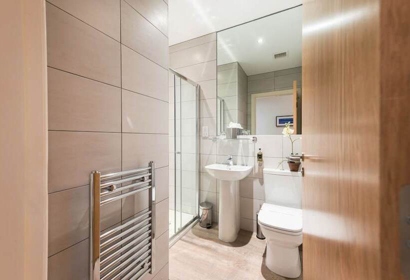 Braid Apartments By Mansley