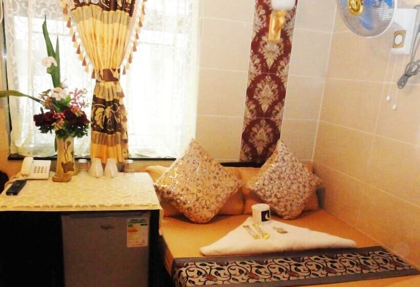 Budget Hostel Block D 10th Floor