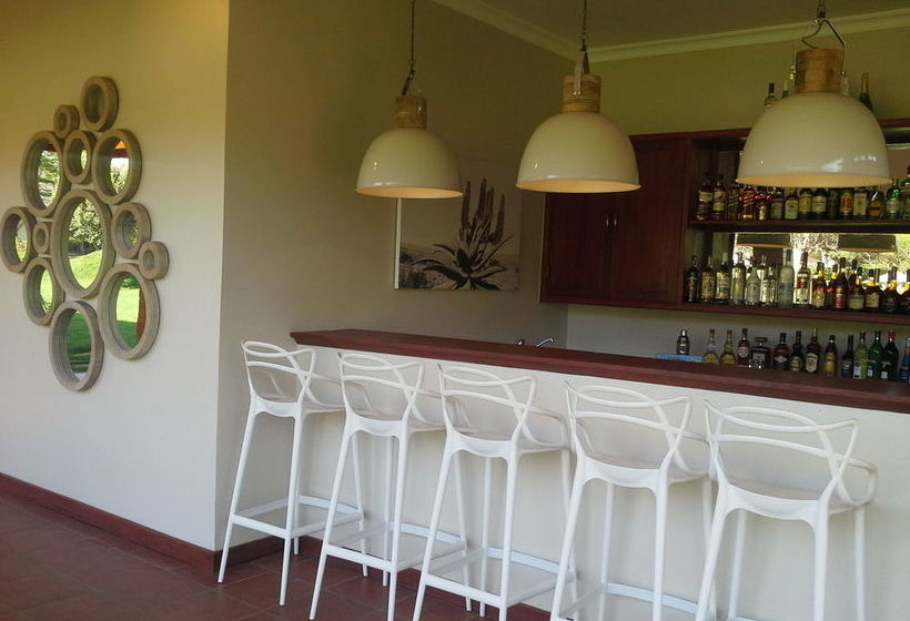 هتل Acacia Farm Lodge