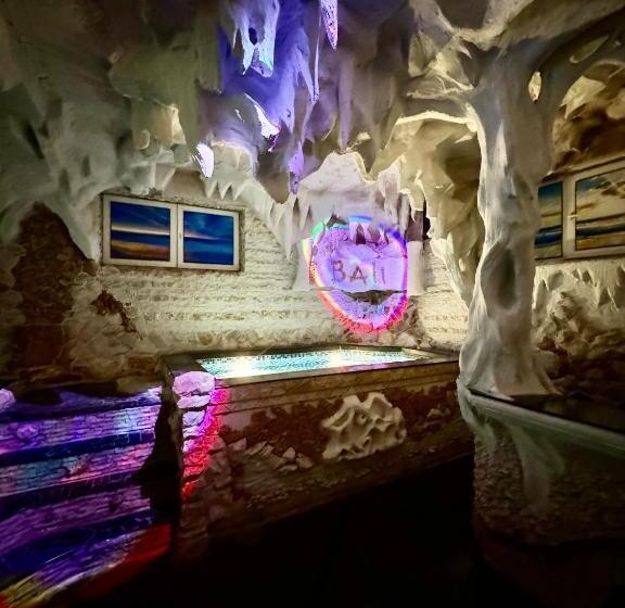 هتل Bali Colosseum