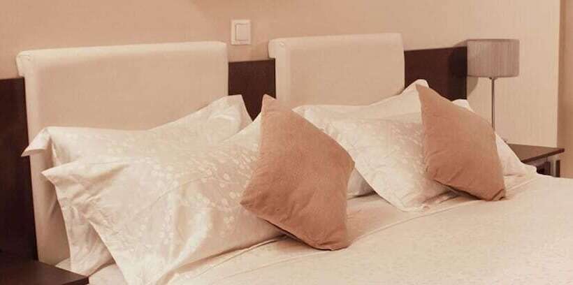 فندق Golden Bean