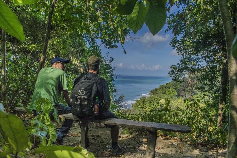 בית מלון כפרי La Leona Eco Lodge