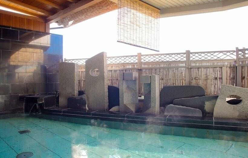 ホテル Ravie Kawaryo