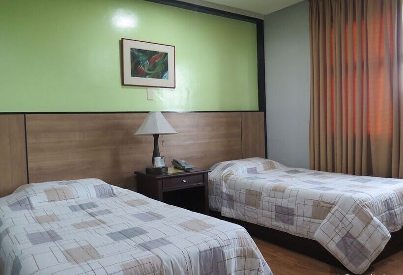 فندق Regency Inn
