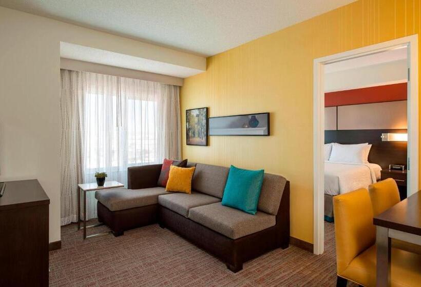 هتل Residence Inn By Marriott Calgary South