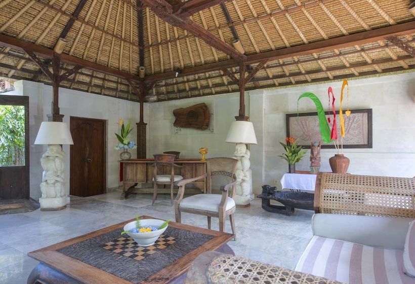 Fotos del hotel Royal Villa Jepun:  2