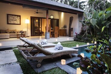 Fotos del hotel Villa Santun:  17