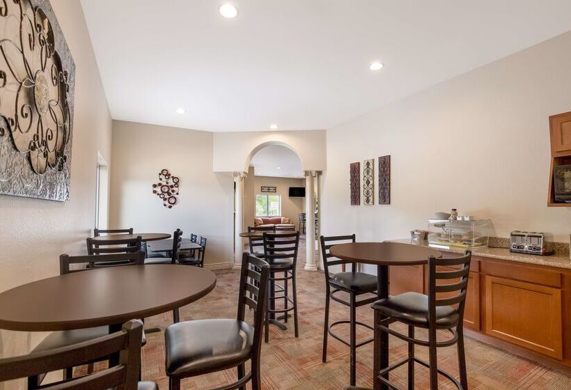 Surestay Hotel By Best Western Whittington Rend Lake