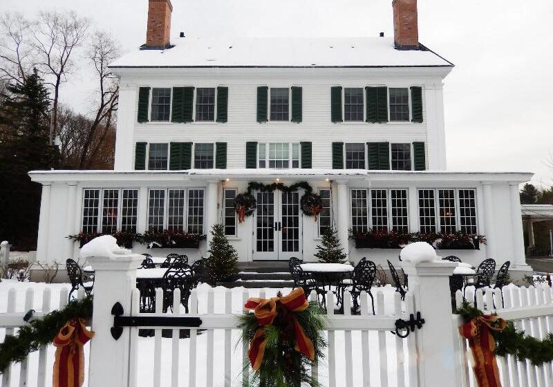 فندق The Lyme Inn