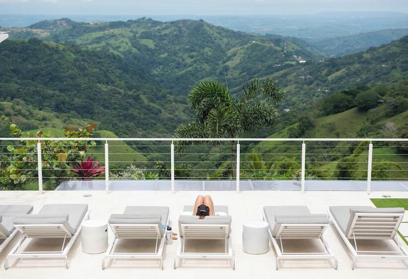 هتل The Retreat Costa Rica   Wellness Resort & Spa
