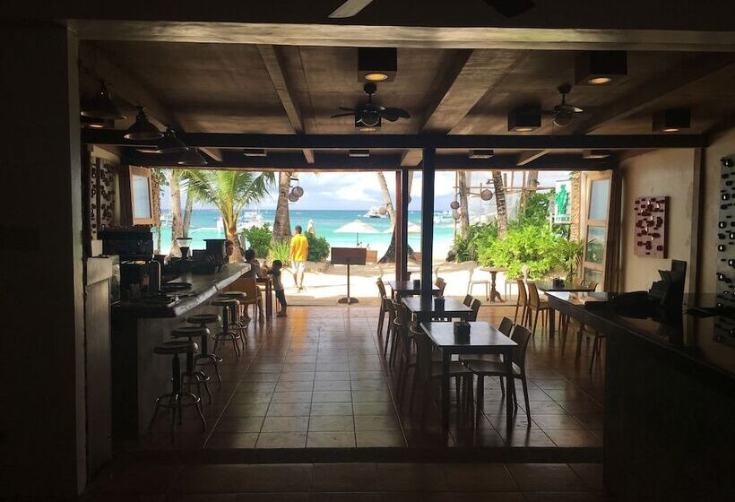 هتل The Rose Pike At Boracay