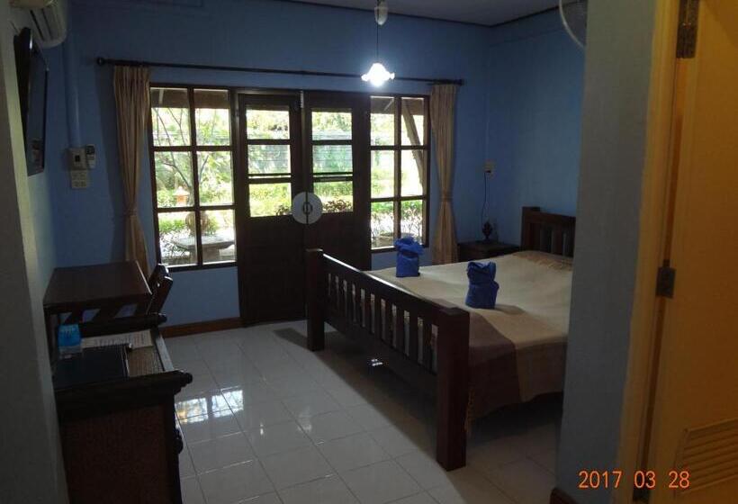פנסיון At Home Sukhothai