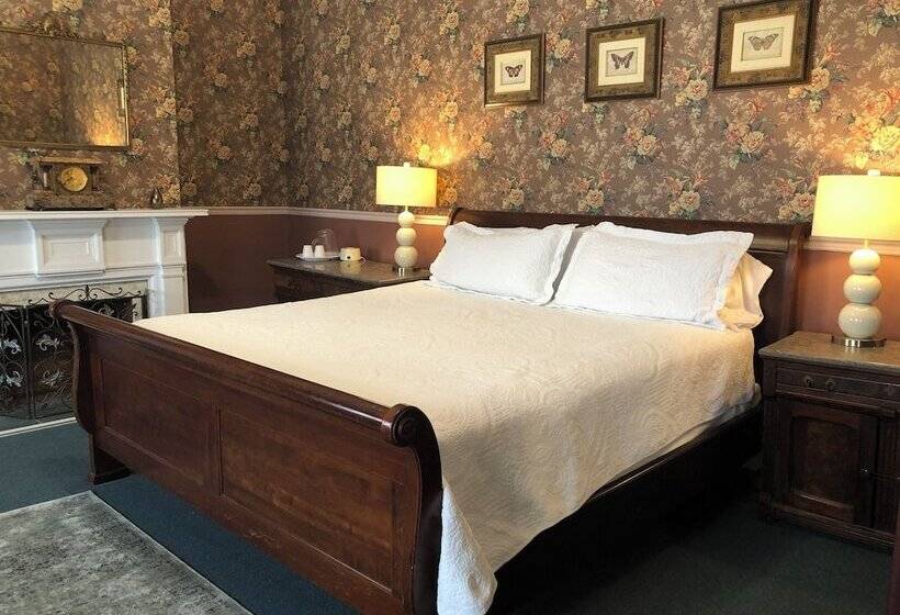 تختخواب و صبحانه Rogues  Harbor Inn