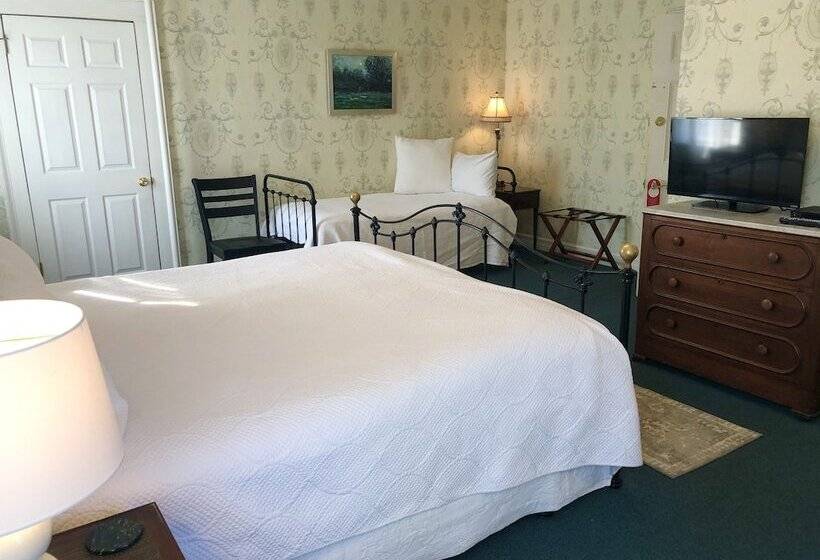 تختخواب و صبحانه Rogues  Harbor Inn
