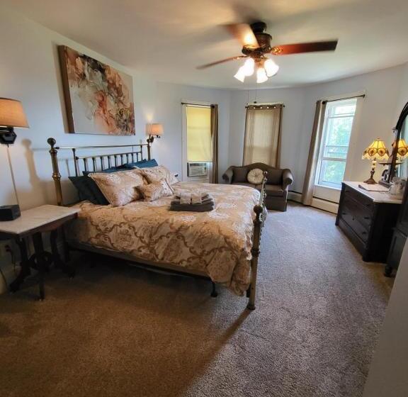 The Fox And The Grapes Bed & Breakfast