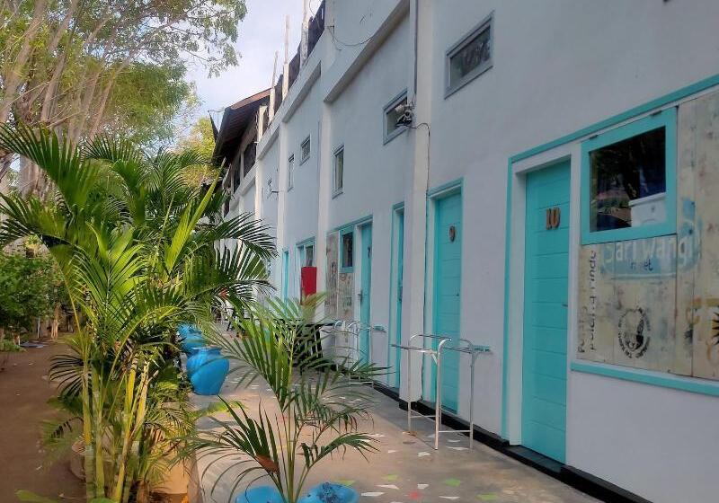 Gili Beach Bum Hostel