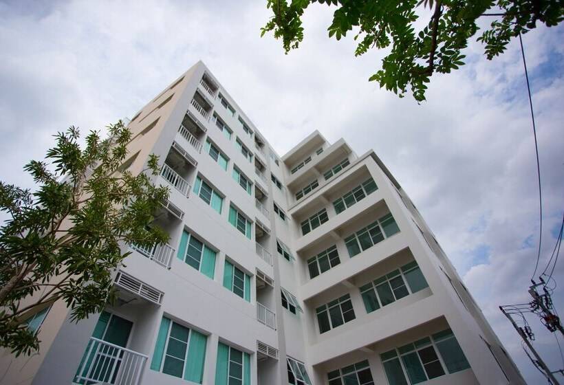 Des Res Hotel And Residence