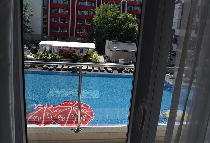 هتل Admiral Plaza Apartments