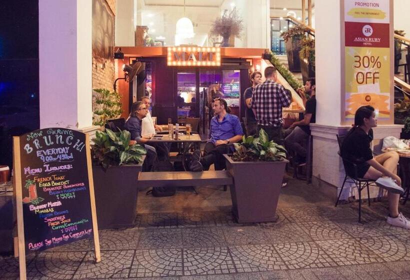 Fotos del hotel Asian Ruby Center Point:  8