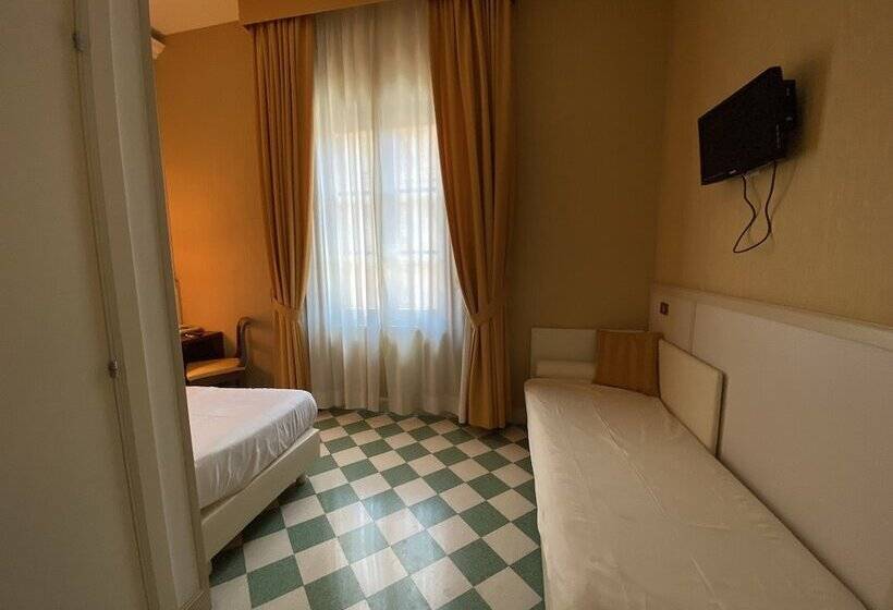 Fotos del hotel Dnb House:  30