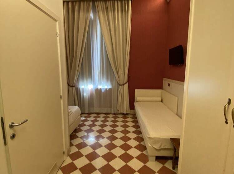 Fotos del hotel Dnb House:  73