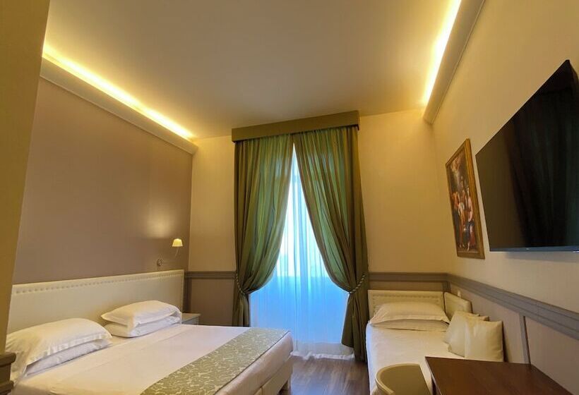 Fotos del hotel Dnb House:  42