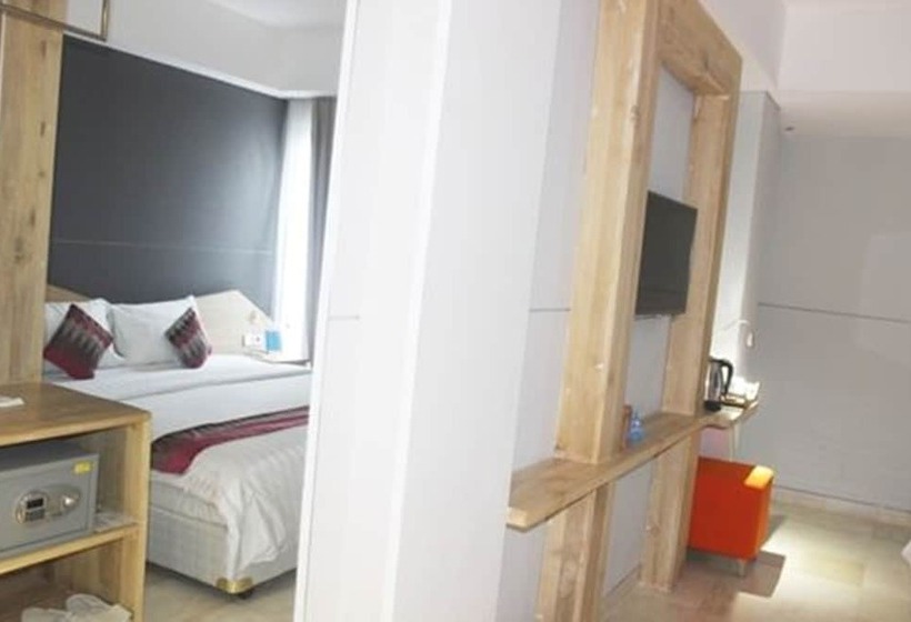 D Max Hotel & Convention Lombok