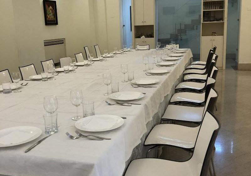 Fotos del hotel Dnb House:  2