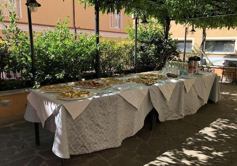 Fotos del hotel Dnb House:  47