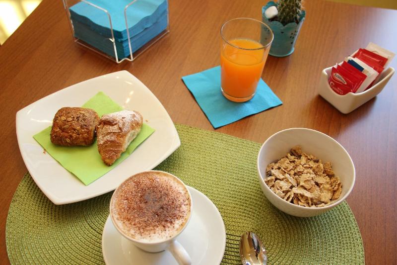 Fotos del hotel Dnb House:  20